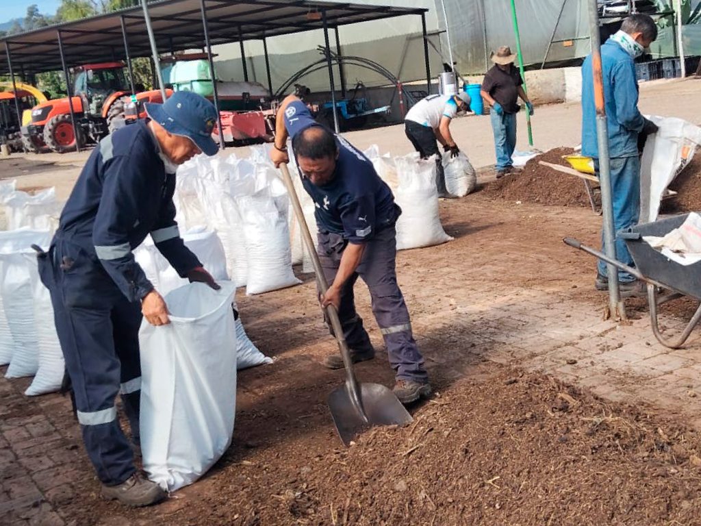 El Vivero Municipal transforma más de 340 toneladas de residuos orgánicos en abonos para el campo